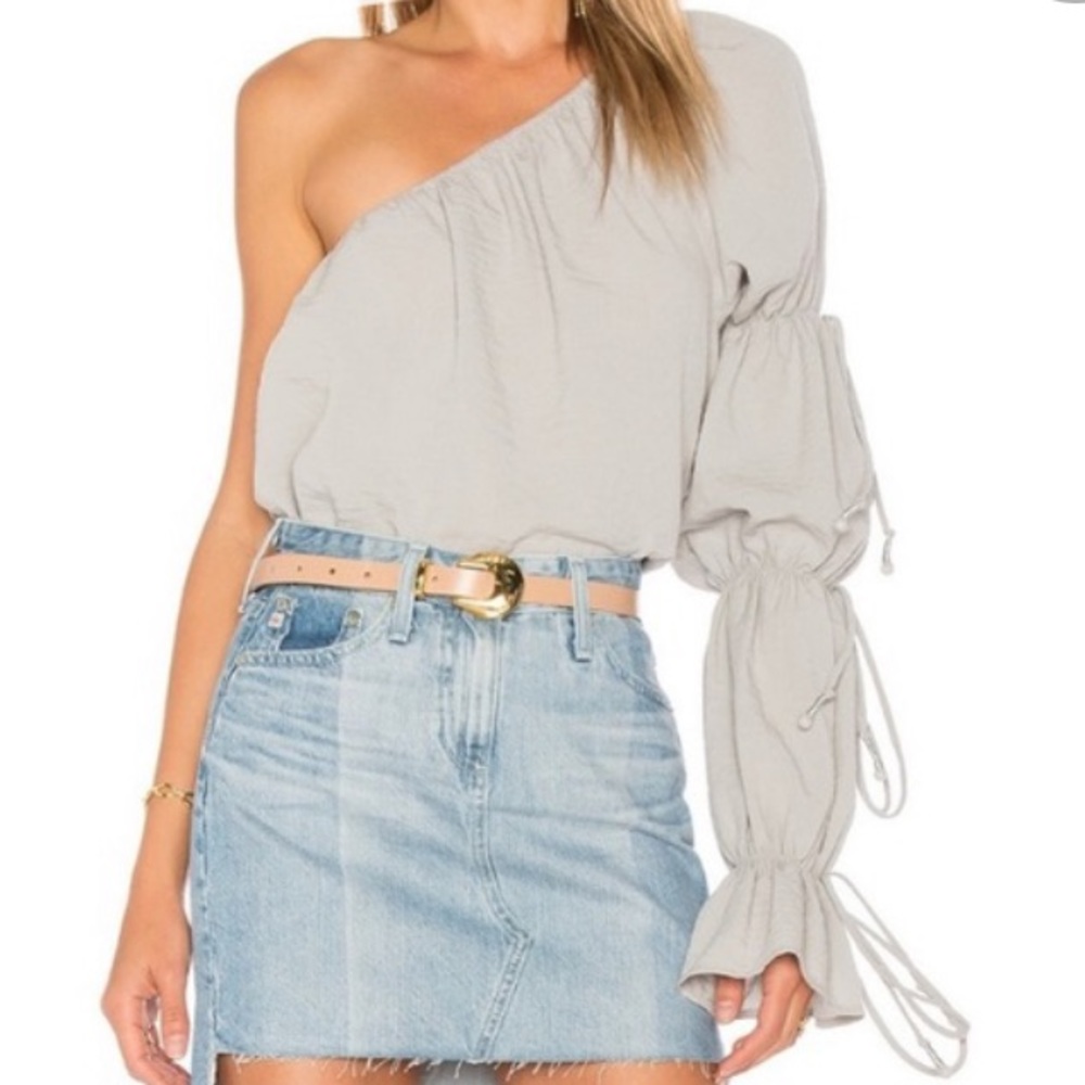 Tularosa one sided gray top